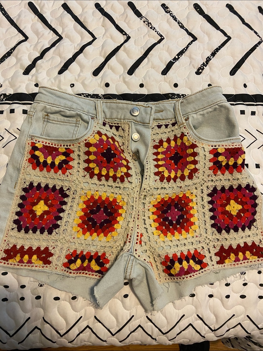 SO Beige Denim Shorts with Multicolor Crochet Panels 5/27